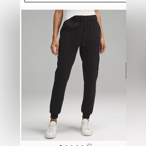 Lululemon high rise jogger
